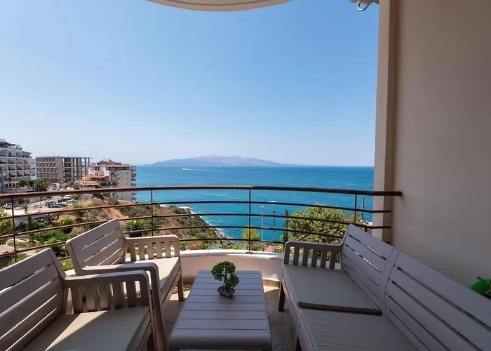 Luxurious Coastal *